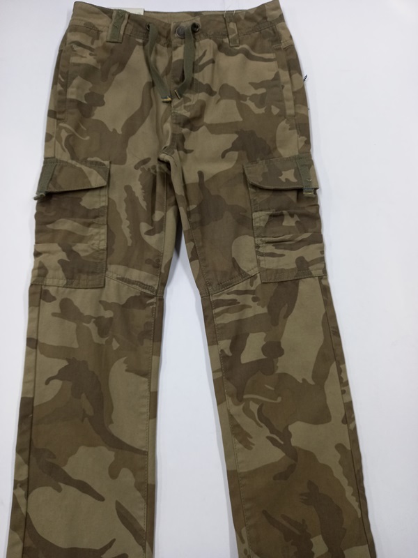 BOYS PANT WITH CARGO POCKETS